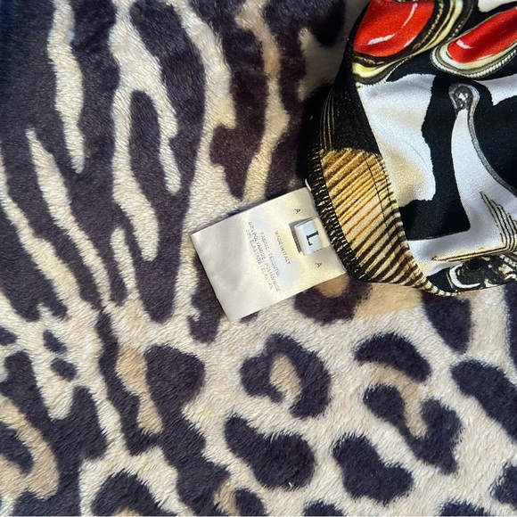 AREA
Gemstone Chain-Print Biker Shorts - Picture 3 of 4